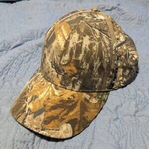 Realtree Edge Camo Hat with Light